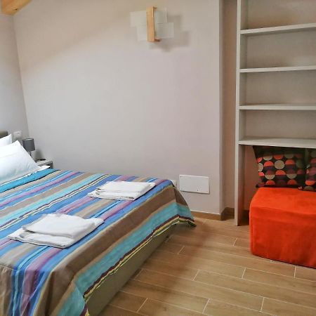 Fiordaelisa Apartment Monforte dʼAlba Esterno foto