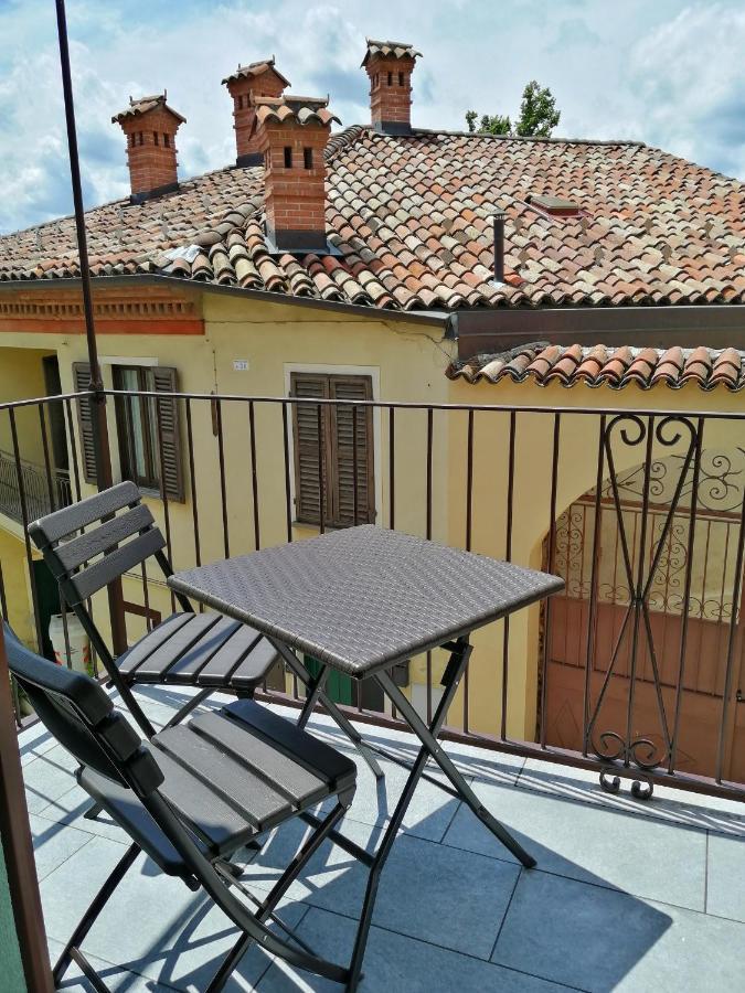 Fiordaelisa Apartment Monforte dʼAlba Esterno foto