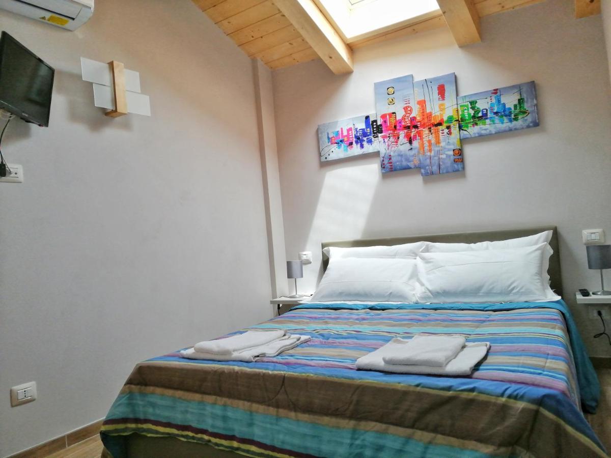 Fiordaelisa Apartment Monforte dʼAlba Esterno foto
